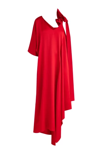 Асимметричное свободное платье из тисненого атласа алого цвета(Асимметричное свободное платье из тисненого атласа алого цвета)